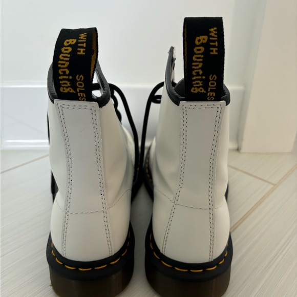 DOC MARTENS White 1460 Boot Womens size 8 - Picture 4 of 7